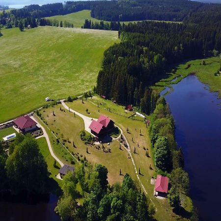 Lipno Island Apartment ฟริมบูร์ก ภายนอก รูปภาพ